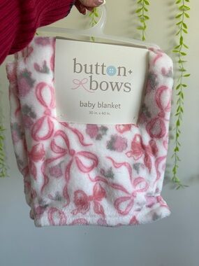 Button+ Bows Pink Bow Print Baby Blanket